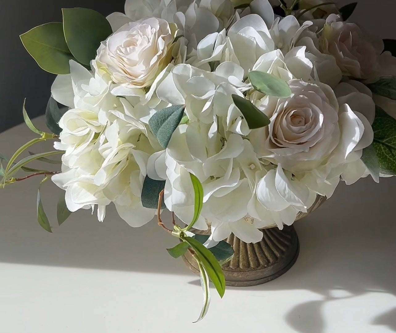 Venetian White Luxe Centerpiece (SAMPLE)
