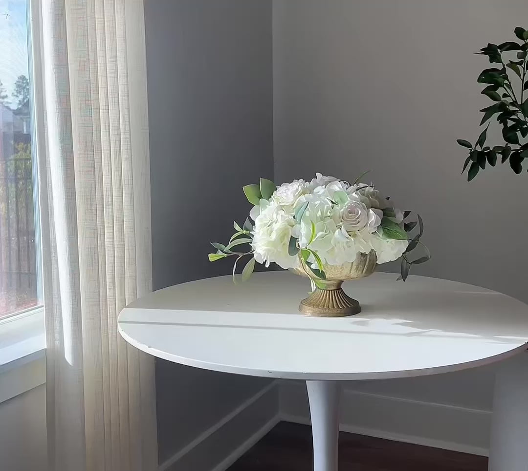 Venetian White Luxe Centerpiece